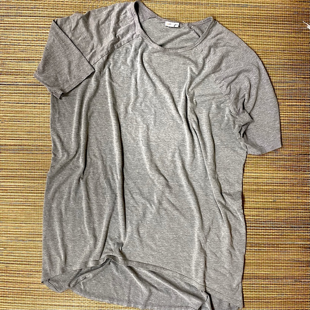 LULAROE Randy Top Size Medium